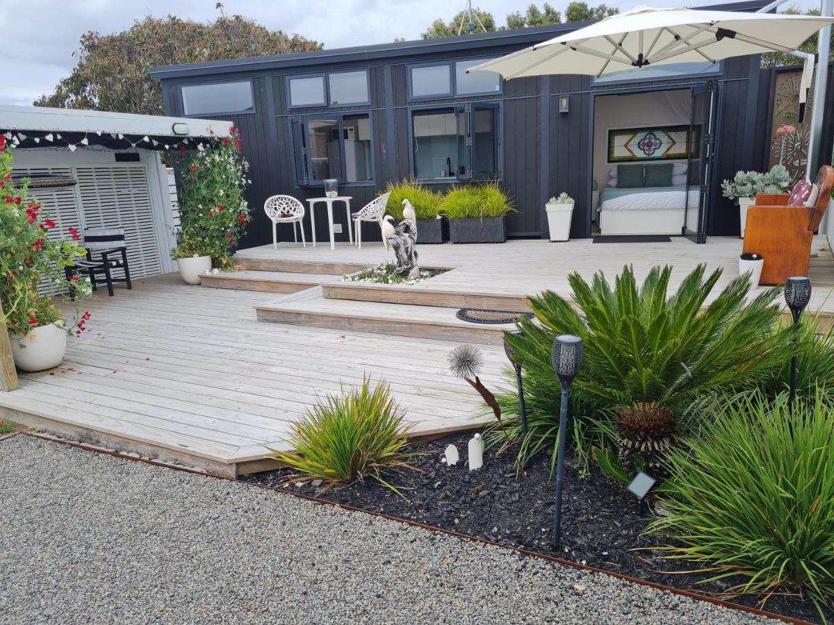 Aroha Tiny House Peka Peka Apartment